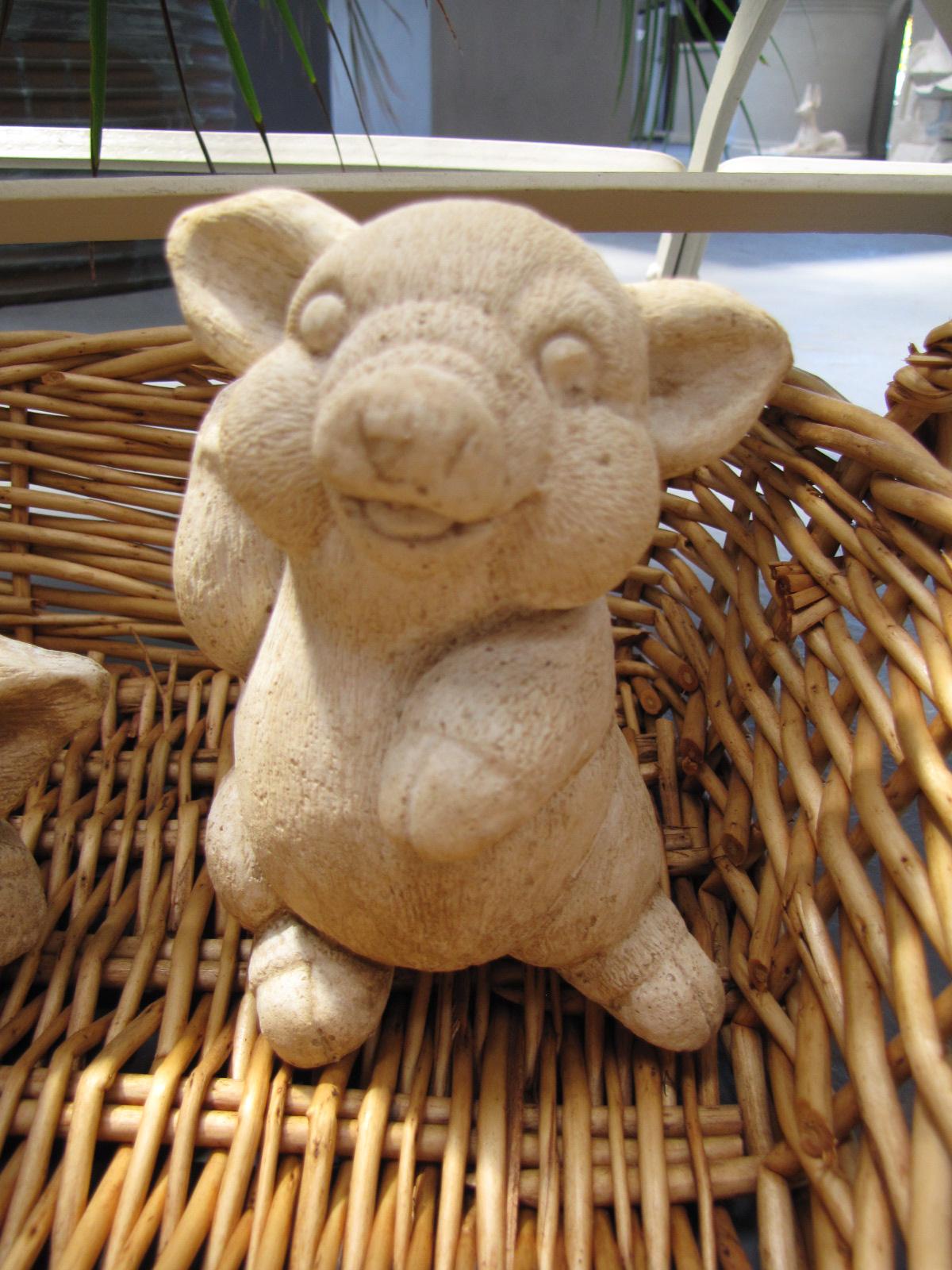 Pig Sitting