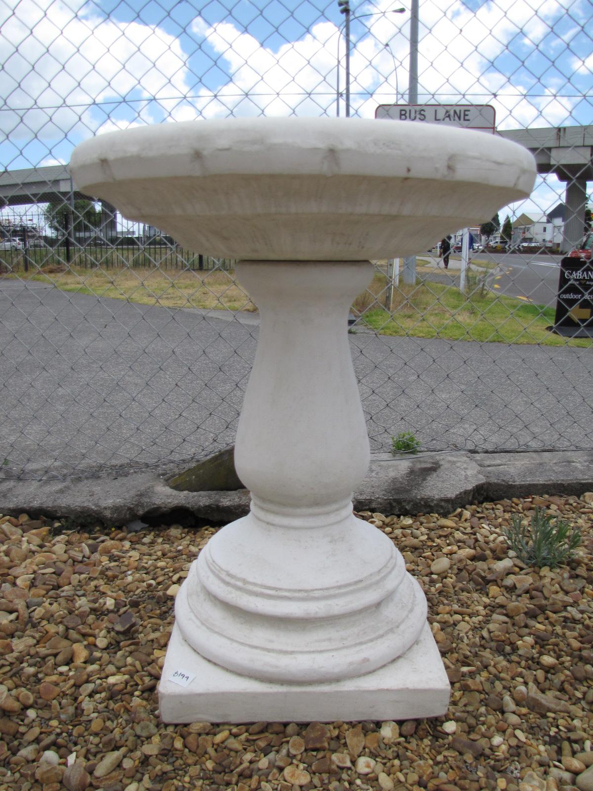 Somerset Birdbath