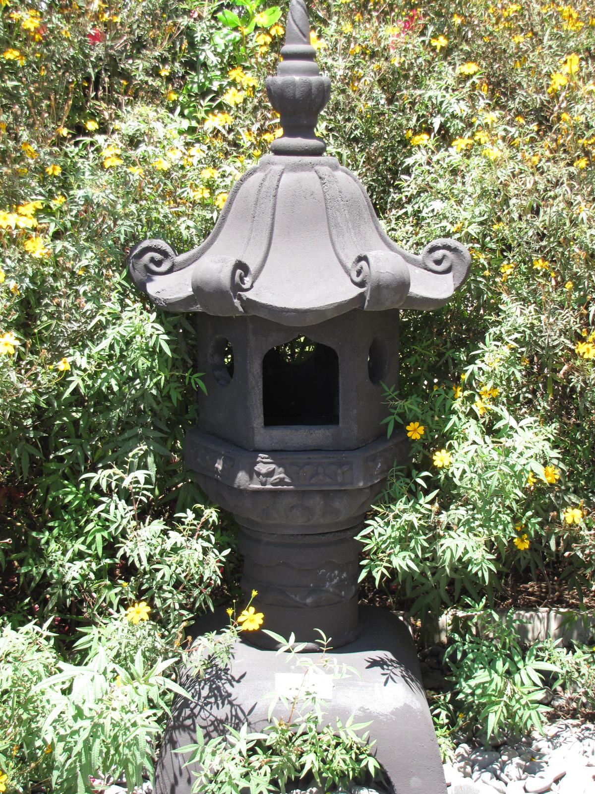 Pagoda Large