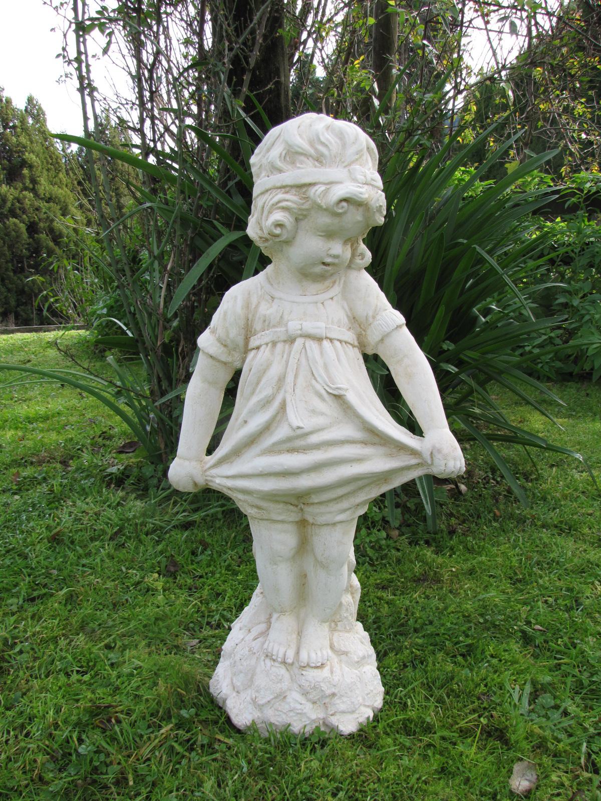 Little Lucy Locket